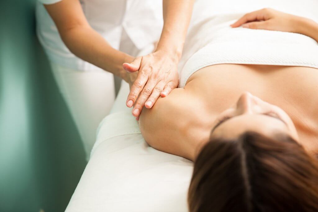 Massage corps entier à l'institut de beauté MD Esthétique à Pont l'Evêque
